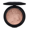 Kép 2/3 - MAKE-UP STUDIO - LUMIERE HIGHLIGHTING POWDER: CHAMPAGNE HALO 7 G