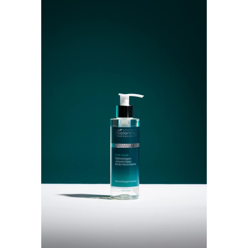 SUPREMELAB - MEN LINE - Frissítő és tisztító hatású arclemosó gél férfiaknak, 200 ml
