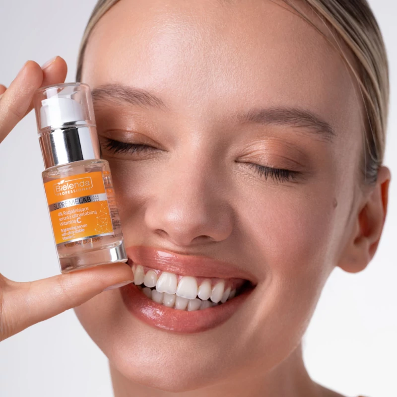 SUPREMELAB - ENERGY BOOST - Bőrszínkiegyenlítő hatású szérum ultrastabil C-vitaminnal, 15 ml