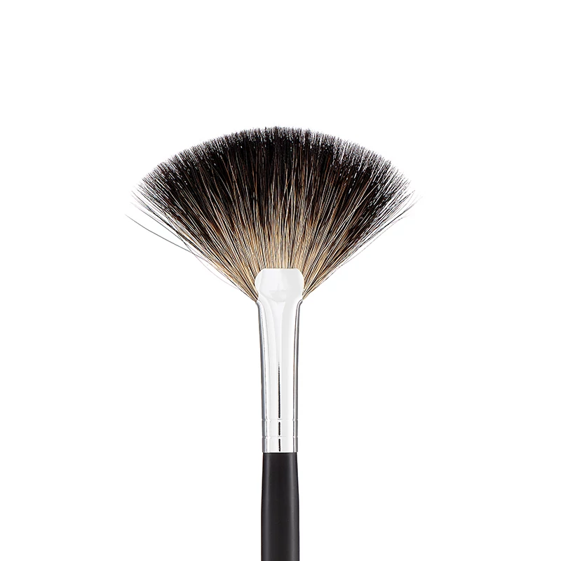 MAKE-UP STUDIO - PRO ECSET: NO. 31. FAN SHAPED BRUSH - NAGY LEGYEZŐECSET